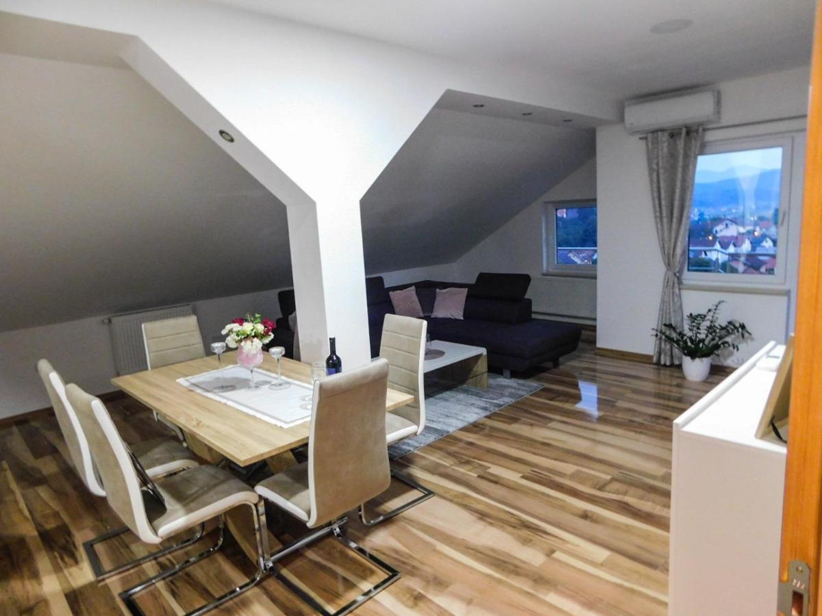 Apartman Lara Apartment Otočac Екстериор снимка