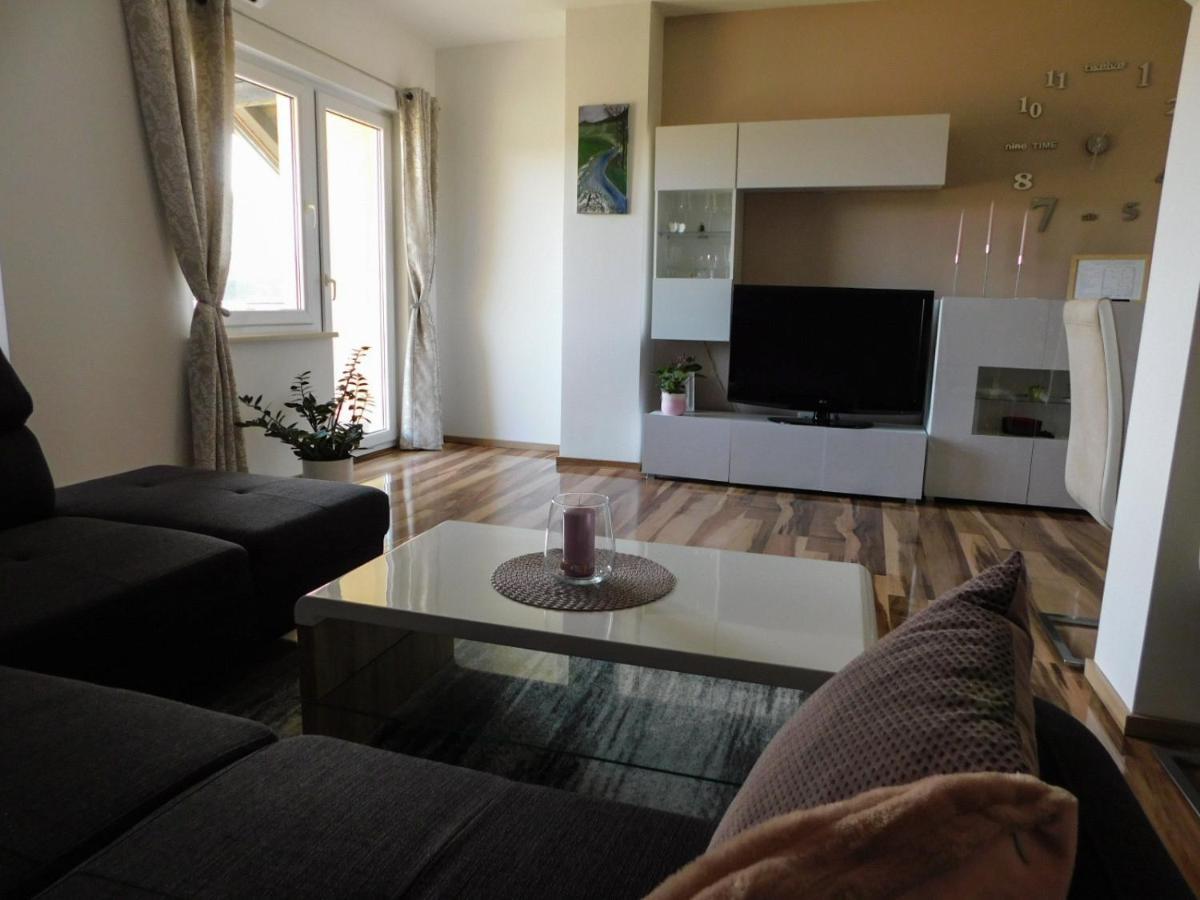 Apartman Lara Apartment Otočac Екстериор снимка